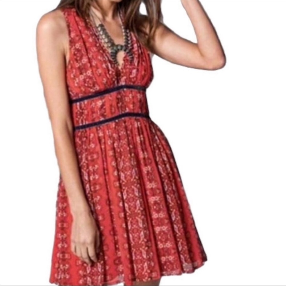 Abercrombie & Fitch Red Women’s V-neck Dress Size M